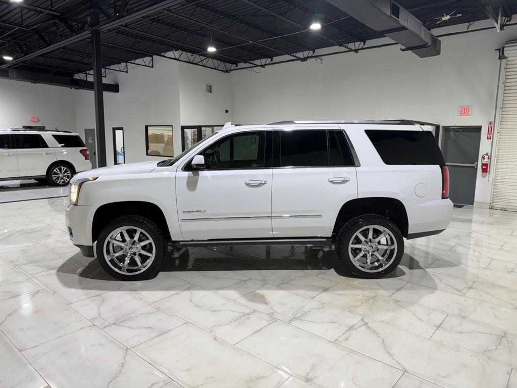 GMC Yukon Denali 4WD 2017