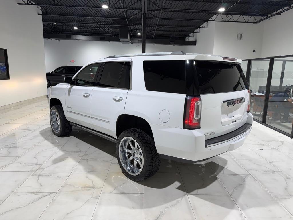 GMC Yukon Denali 4WD 2017