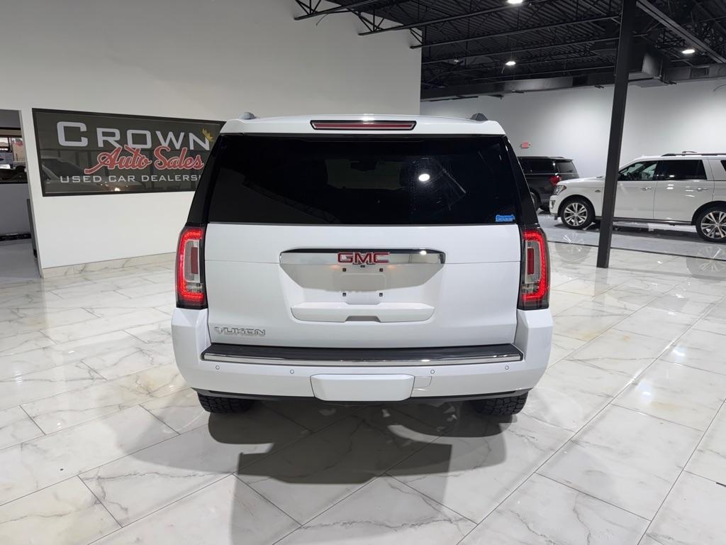 GMC Yukon Denali 4WD 2017