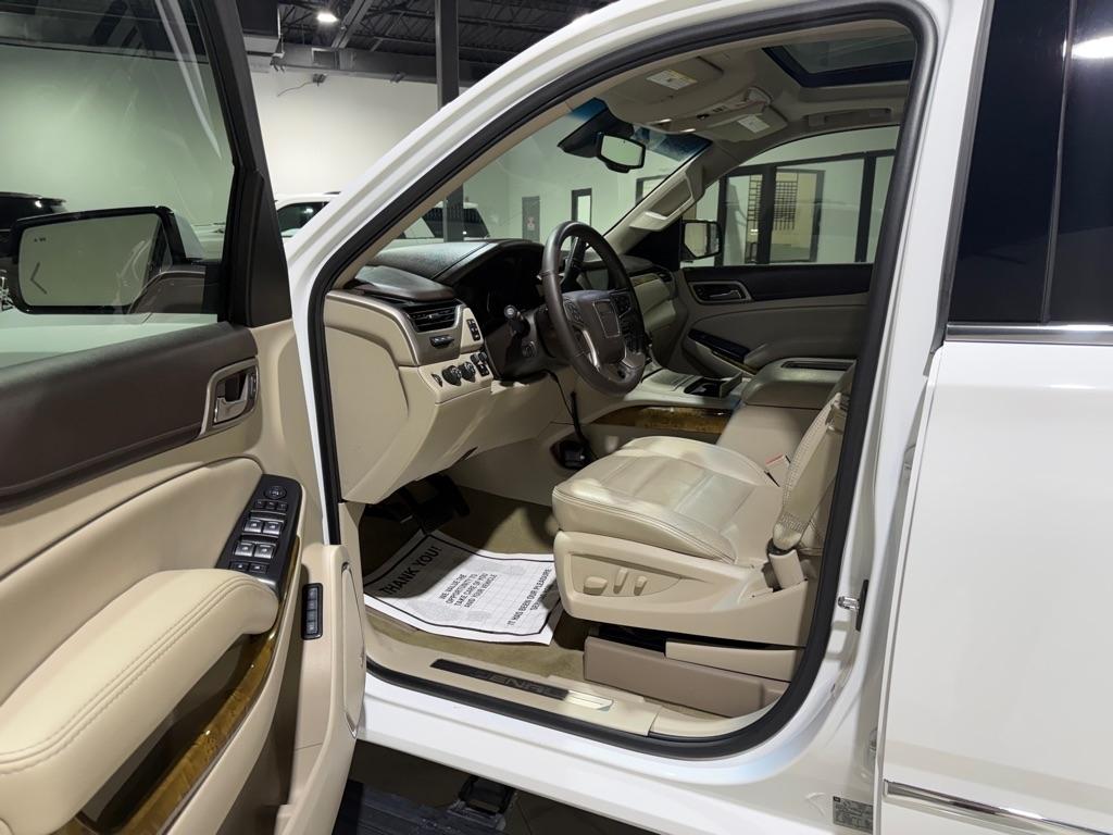 GMC Yukon Denali 4WD 2017