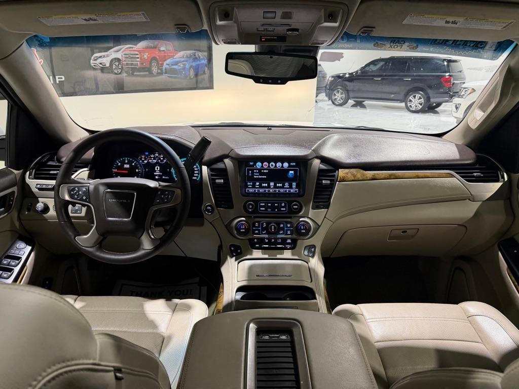 GMC Yukon Denali 4WD 2017