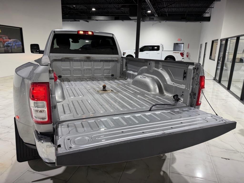 RAM 3500 Big Horn Crew Cab LWB 4WD DRW 2024