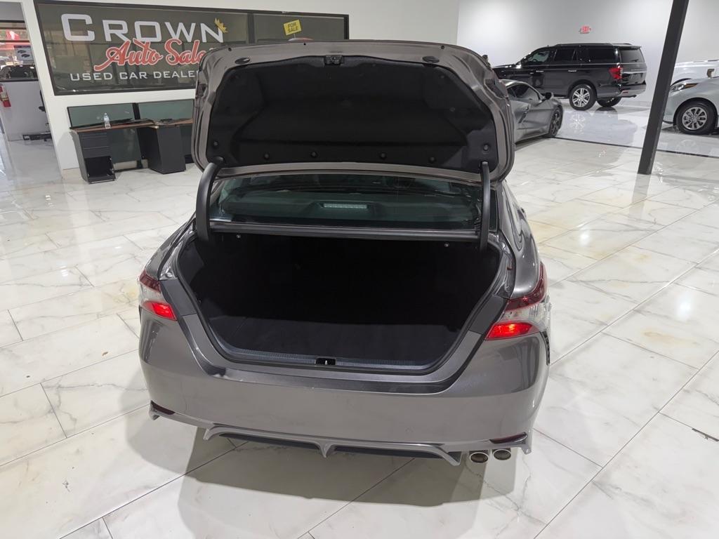 Toyota Camry SE 2022