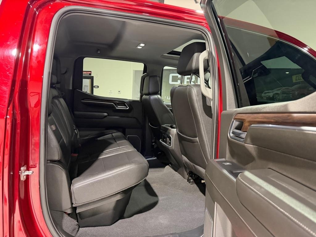 GMC Sierra 1500 SLT Crew Cab 2WD 2022