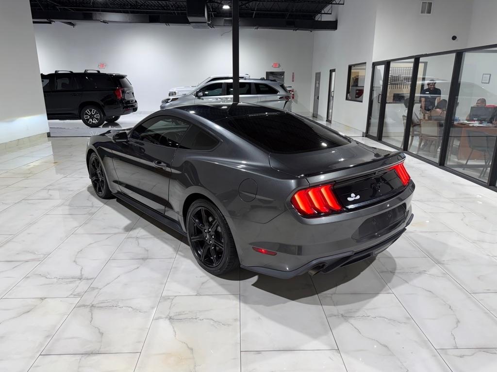 Ford Mustang EcoBoost Coupe 2018