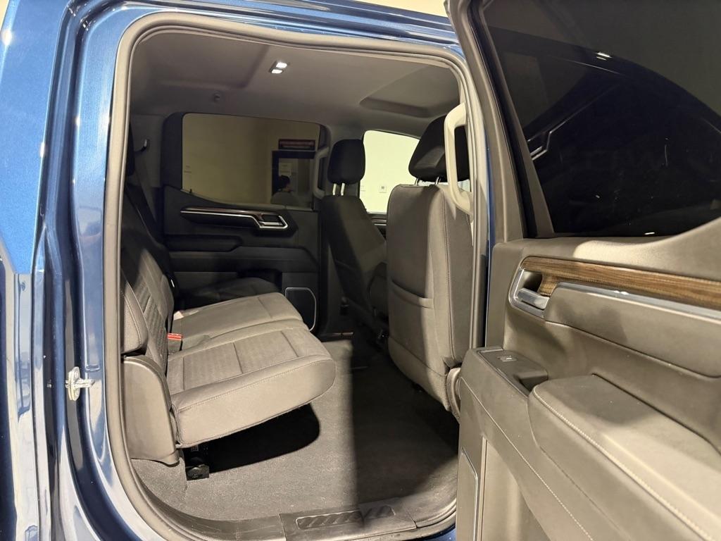 Chevrolet Silverado 1500 LT Crew Cab 2WD 2023