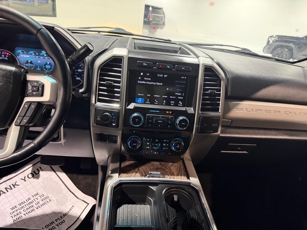 Ford F-250 SD XL Crew Cab 4WD 2017