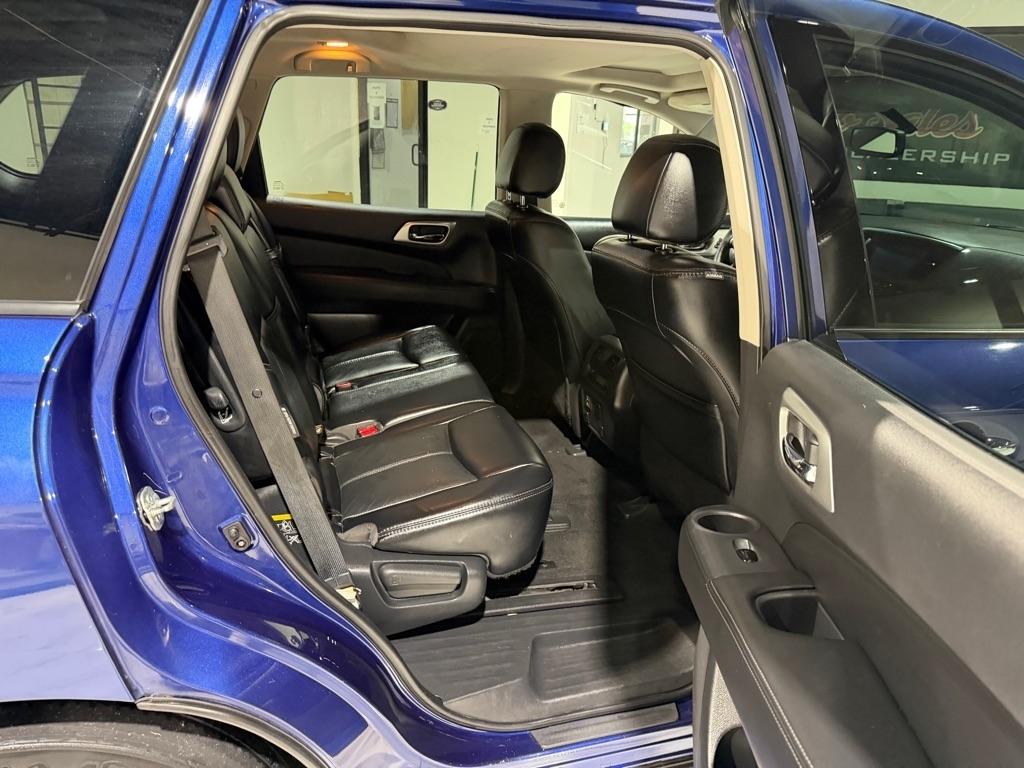 Nissan Pathfinder Platinum 4WD 2018