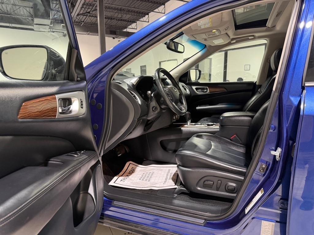 Nissan Pathfinder Platinum 4WD 2018