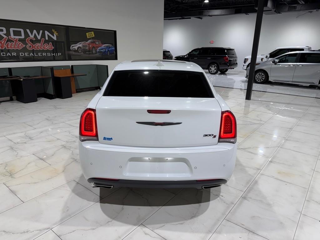 Chrysler 300 S V6 RWD 2021