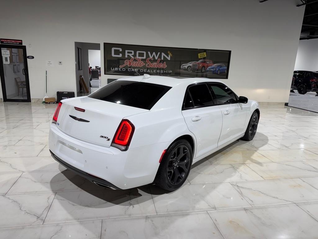 Chrysler 300 S V6 RWD 2021