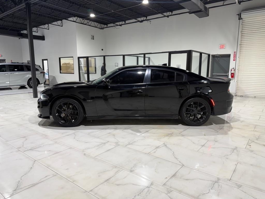 Dodge Charger R/T 2019