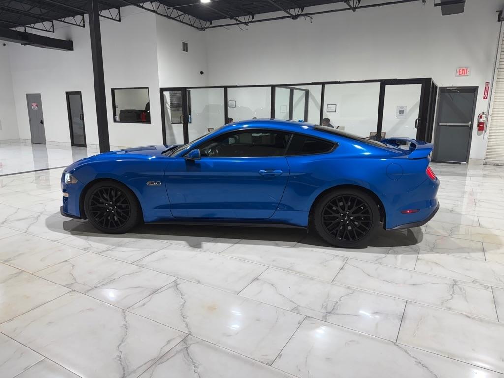 Ford Mustang GT Premium Coupe 2020