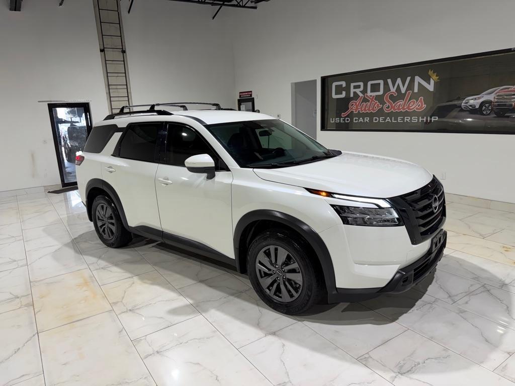 Nissan Pathfinder SV 2022