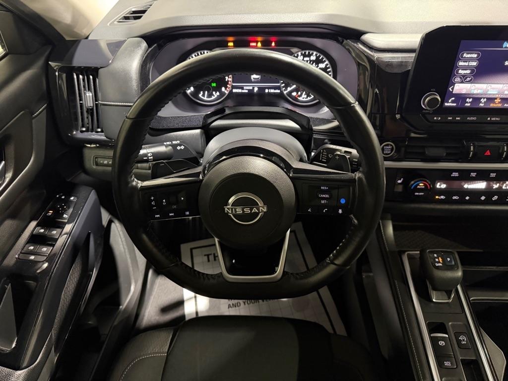 Nissan Pathfinder SV 2022