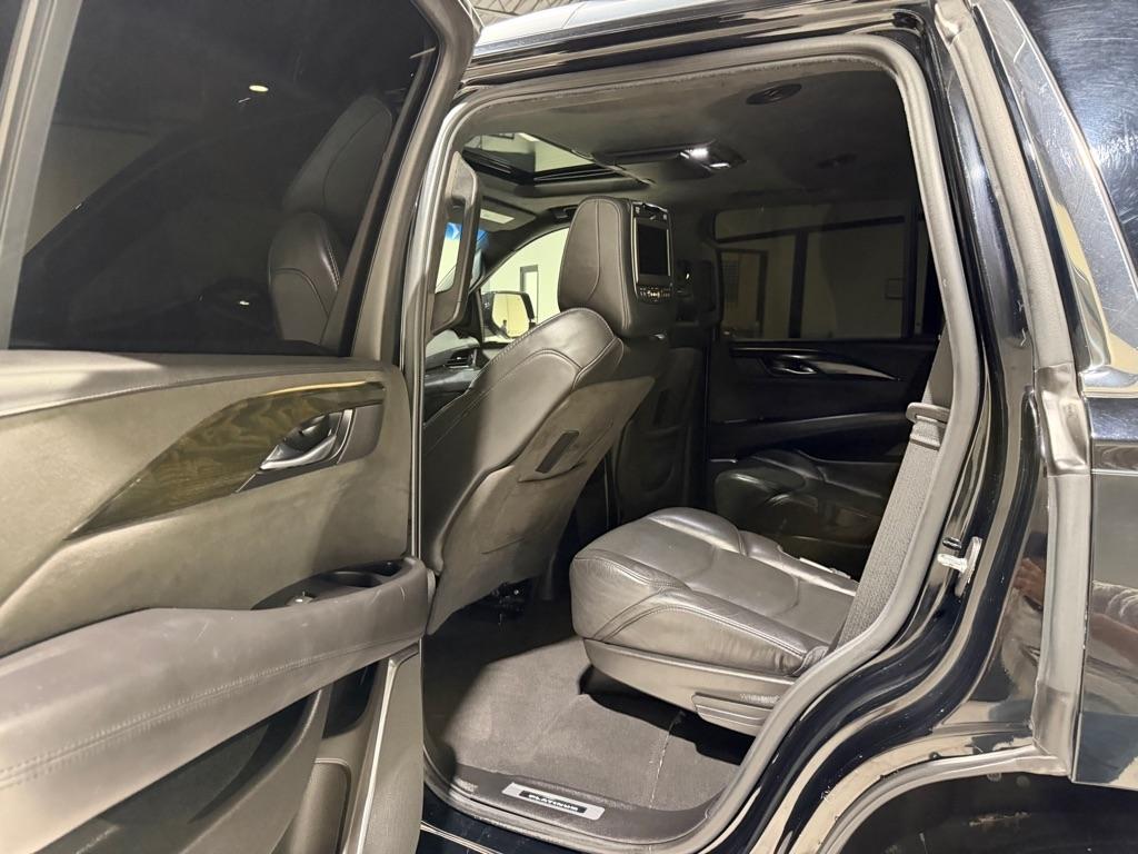 Cadillac Escalade Platinum 4WD 2019