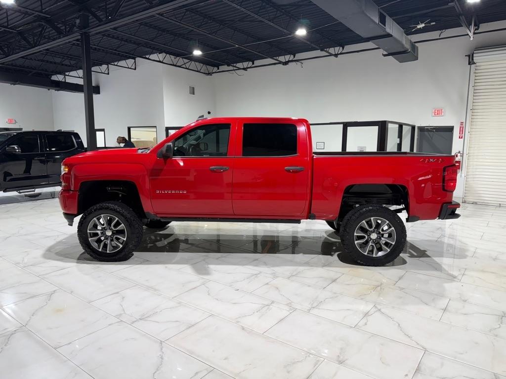Chevrolet Silverado 1500 Custom Crew Cab 4WD 2018