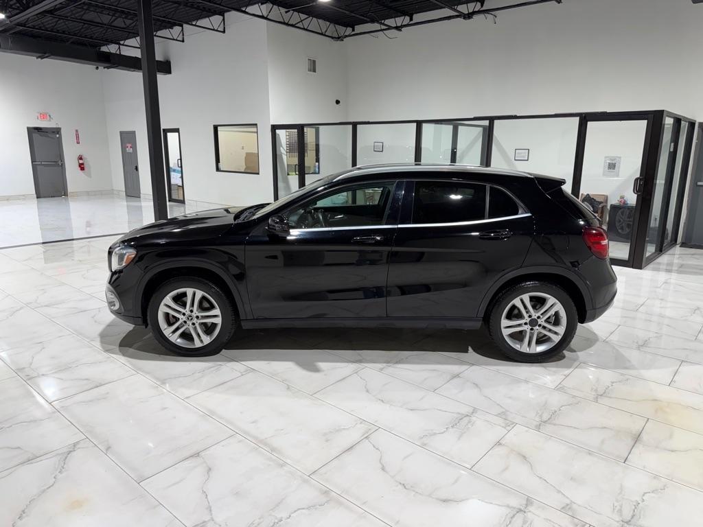 Mercedes-Benz GLA-Class GLA250 2020