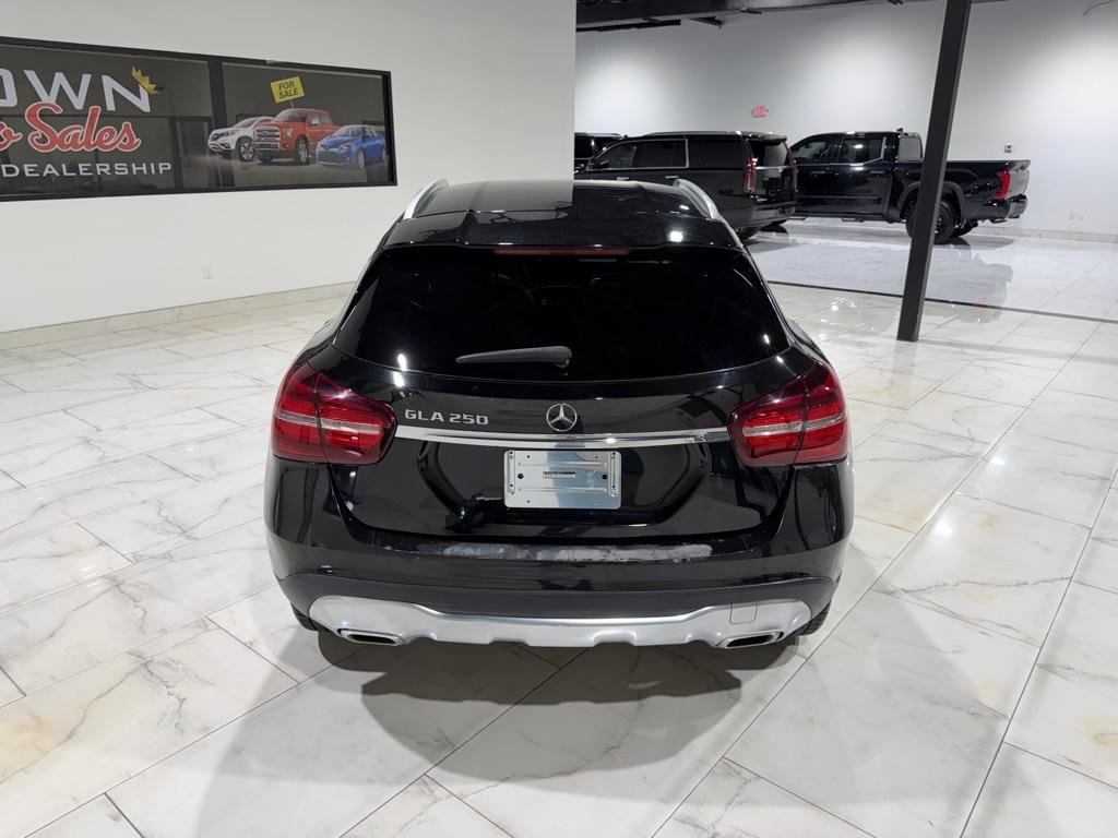Mercedes-Benz GLA-Class GLA250 2020