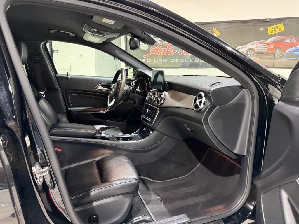 Mercedes-Benz GLA-Class GLA250 2020