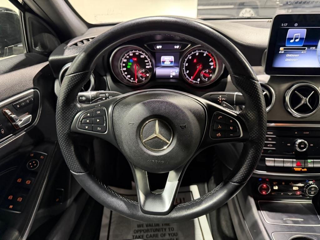 Mercedes-Benz GLA-Class GLA250 2020