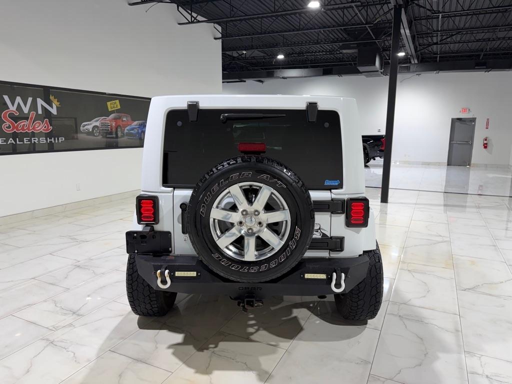 Jeep Wrangler Unlimited Sahara 4WD 2015