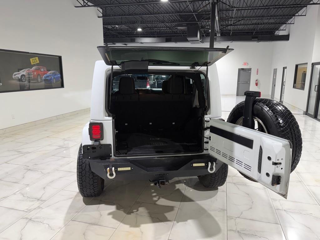 Jeep Wrangler Unlimited Sahara 4WD 2015