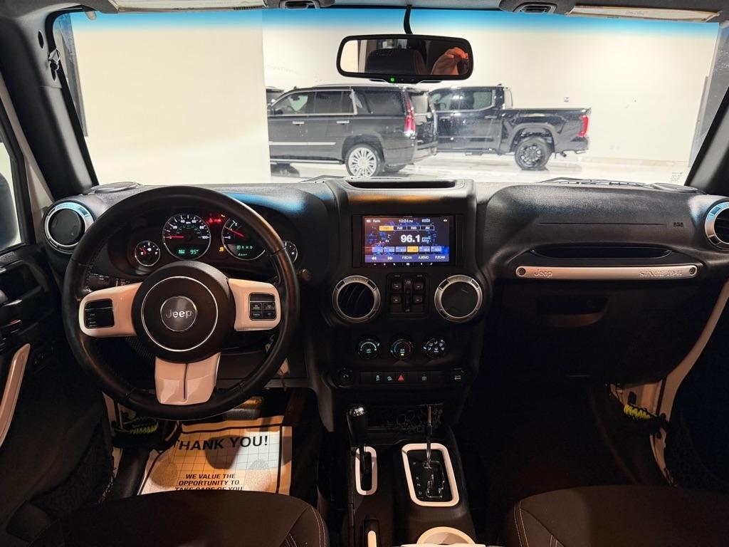 Jeep Wrangler Unlimited Sahara 4WD 2015