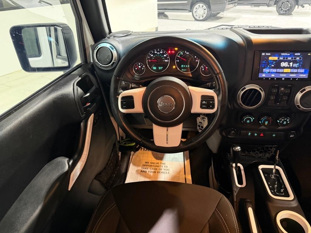 Jeep Wrangler Unlimited Sahara 4WD 2015
