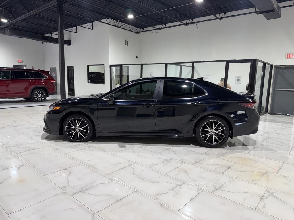 Toyota Camry SE Nightshade Edition 2024