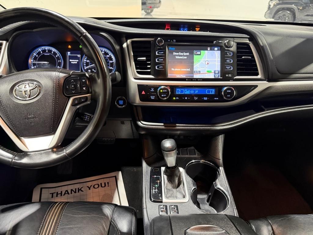 Toyota Highlander SE FWD V6 2017