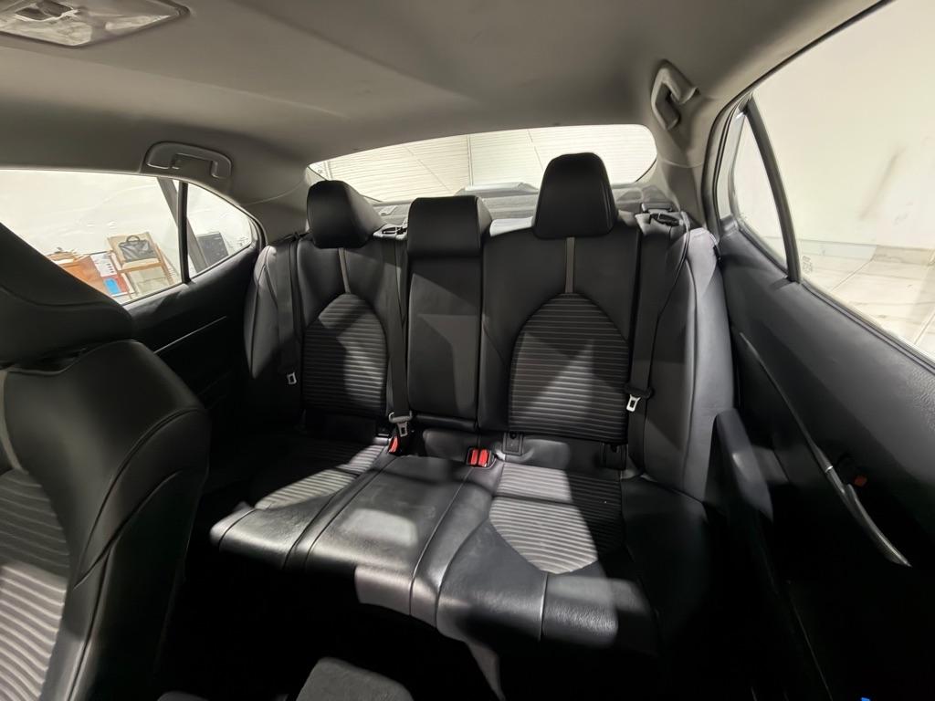 Toyota Camry SE 2024
