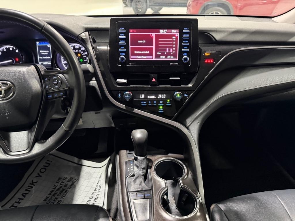 Toyota Camry SE 2024