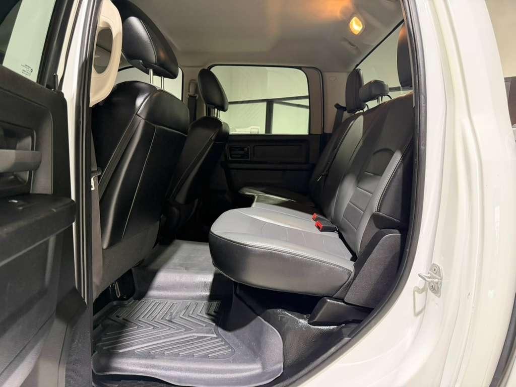 RAM 1500 Classic Tradesman Crew Cab SWB 4WD 2021