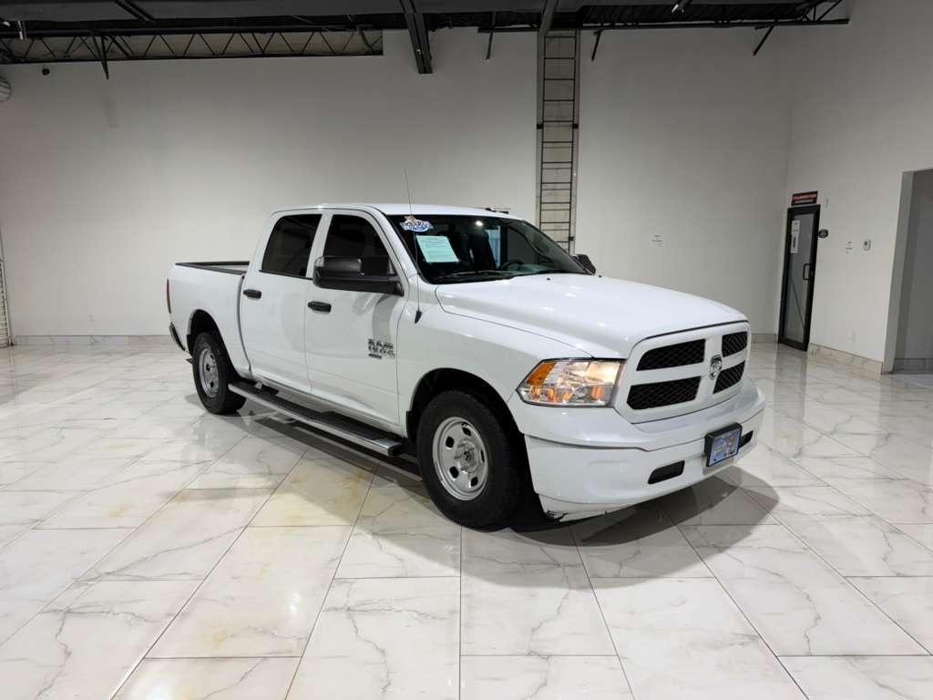 RAM 1500 Classic Tradesman Crew Cab SWB 4WD 2021