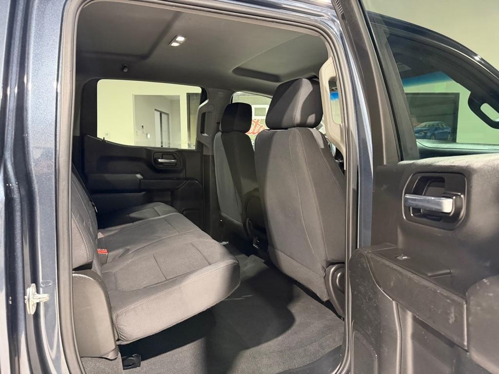 Chevrolet Silverado 1500 Custom Crew Cab Long Box 2WD 2020