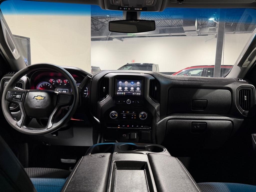 Chevrolet Silverado 1500 Custom Crew Cab Long Box 2WD 2020