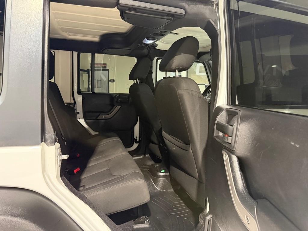 Jeep Wrangler Unlimited Sport 4WD 2015