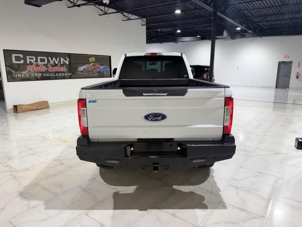 Ford F-250 SD Lariat Crew Cab 4WD 2019