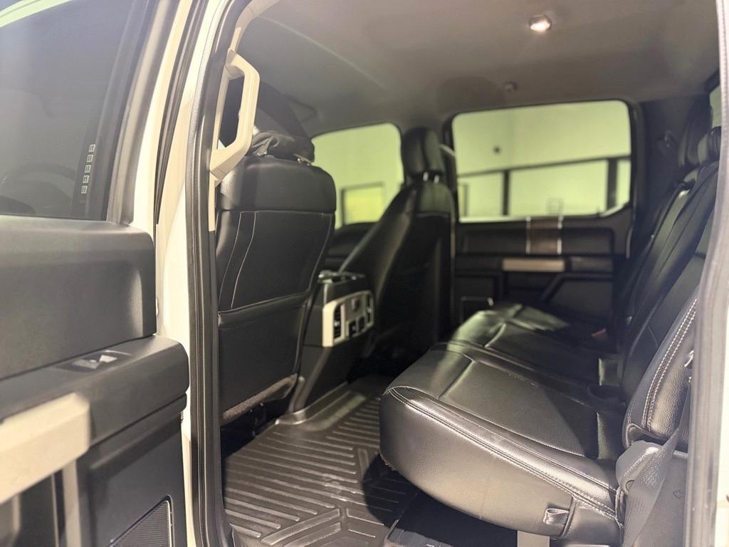 Ford F-250 SD Lariat Crew Cab 4WD 2019