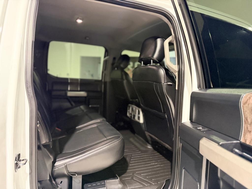 Ford F-250 SD Lariat Crew Cab 4WD 2019