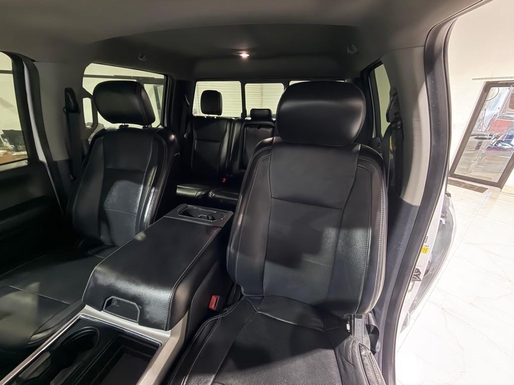 Ford F-250 SD Lariat Crew Cab 4WD 2019