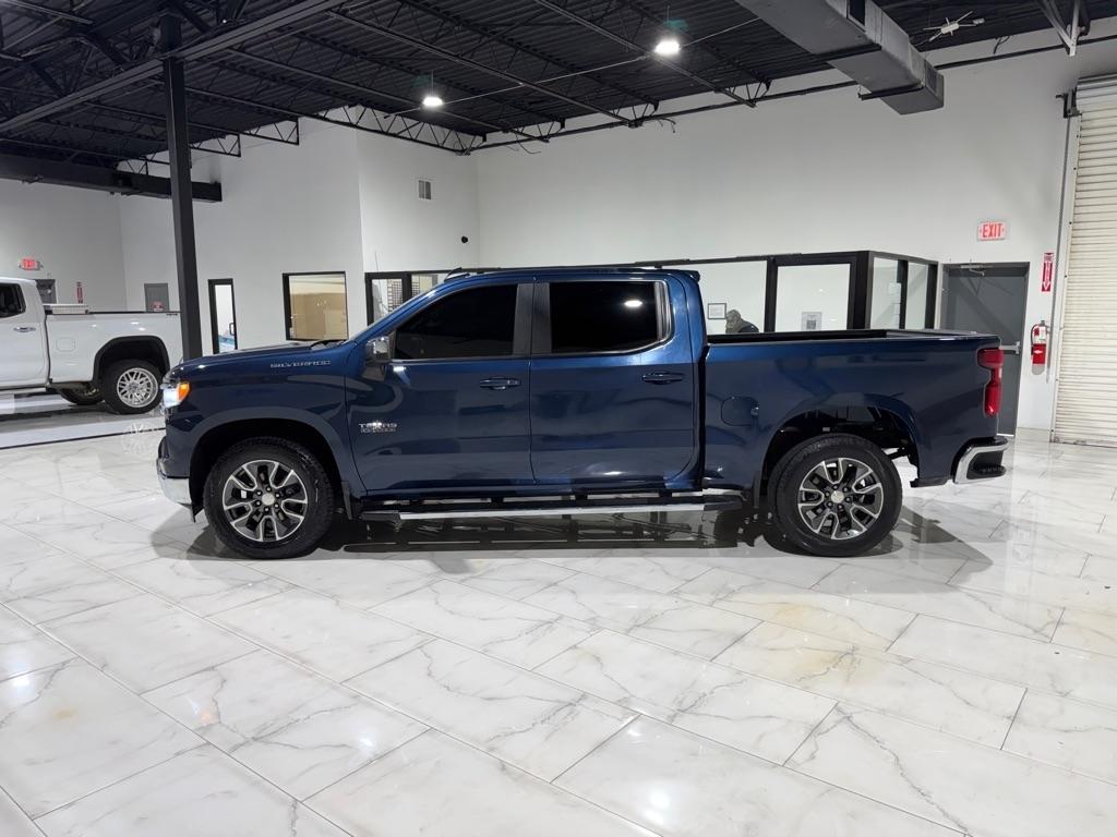 Chevrolet Silverado 1500 LT Crew Cab 2WD 2022