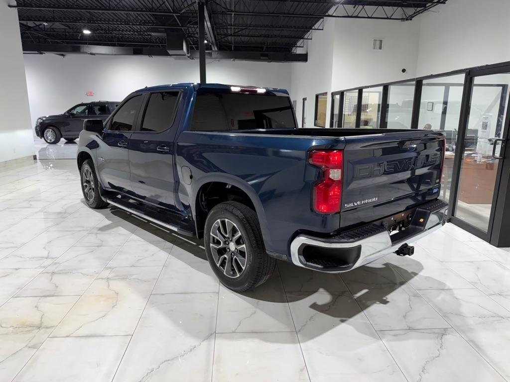 Chevrolet Silverado 1500 LT Crew Cab 2WD 2022
