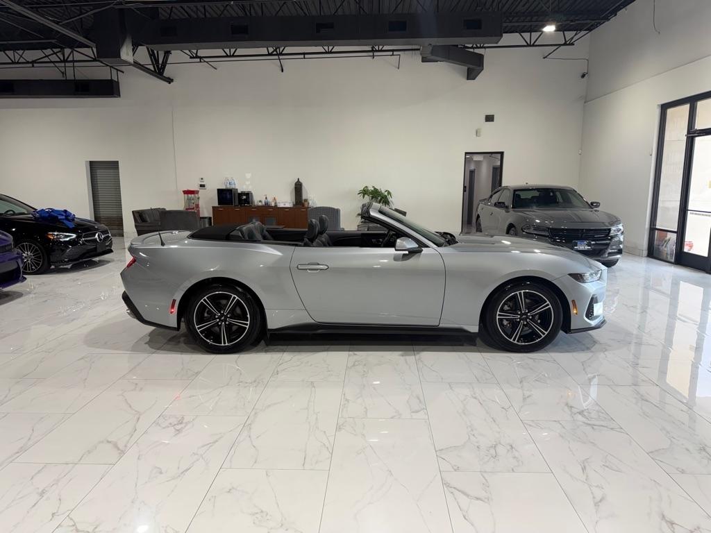Ford Mustang EcoBoost Premium Convertible 2025