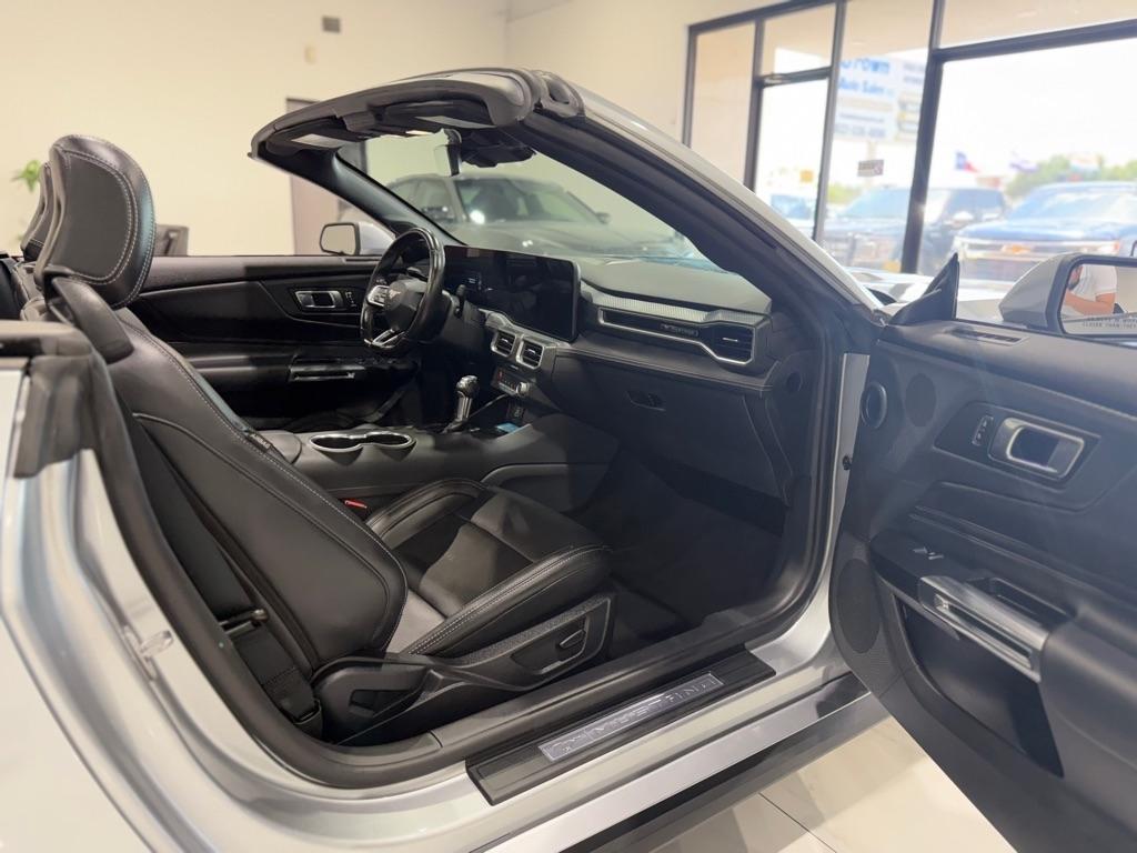 Ford Mustang EcoBoost Premium Convertible 2025