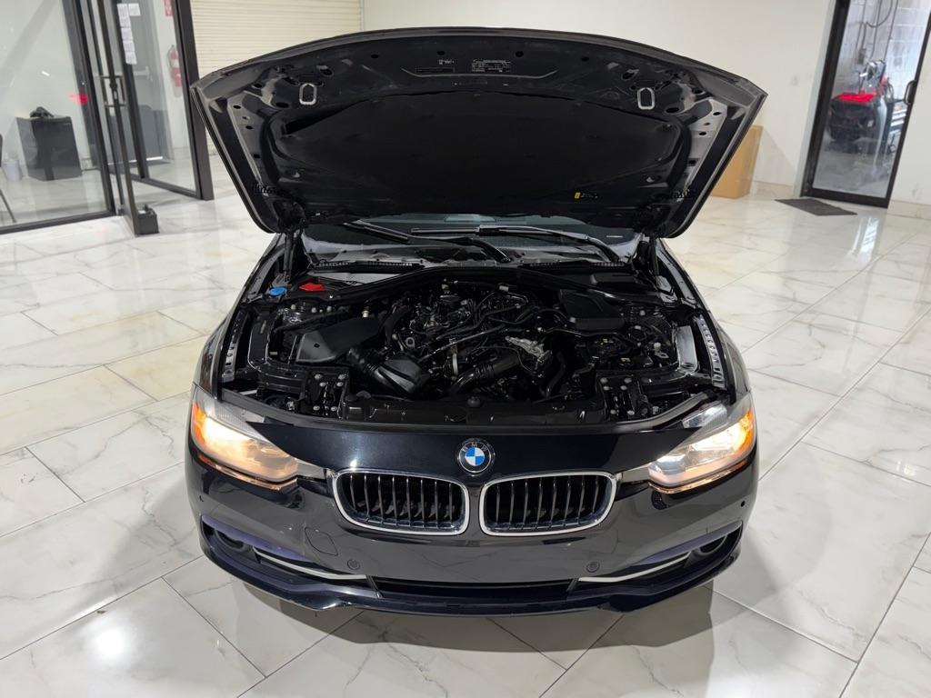 BMW 3-Series 330i SULEV Sedan 2017