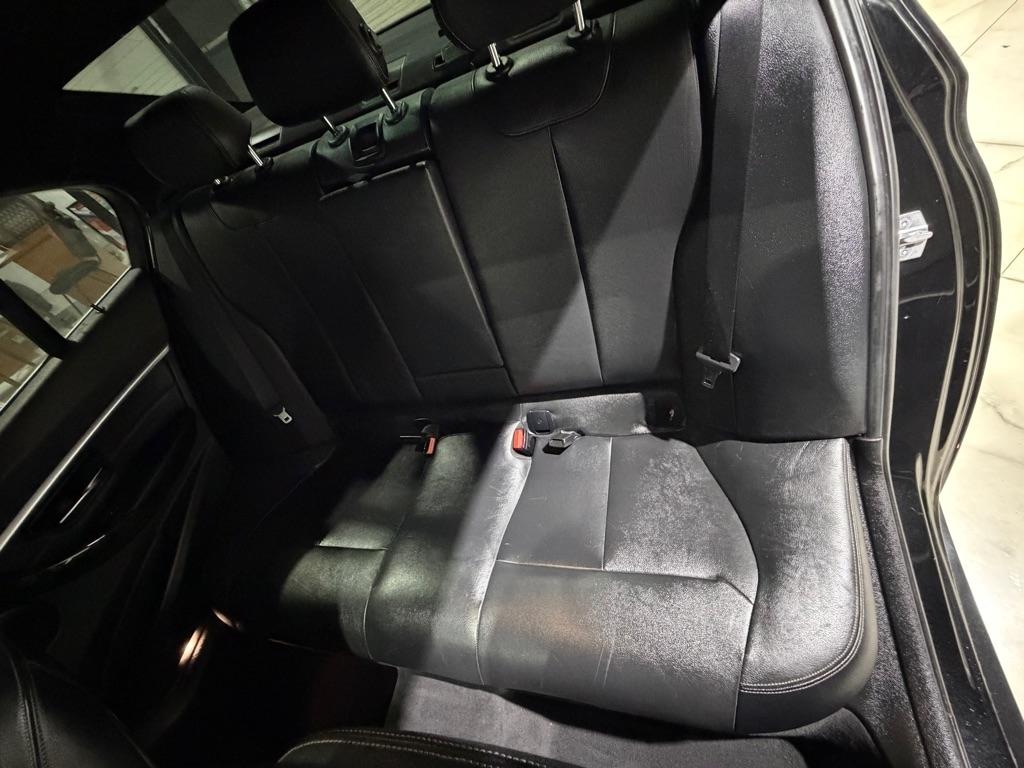 BMW 3-Series 330i SULEV Sedan 2017
