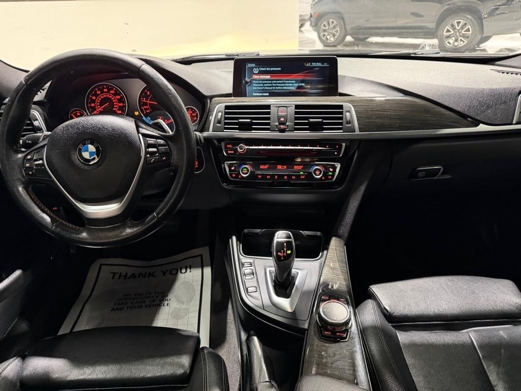BMW 3-Series 330i SULEV Sedan 2017