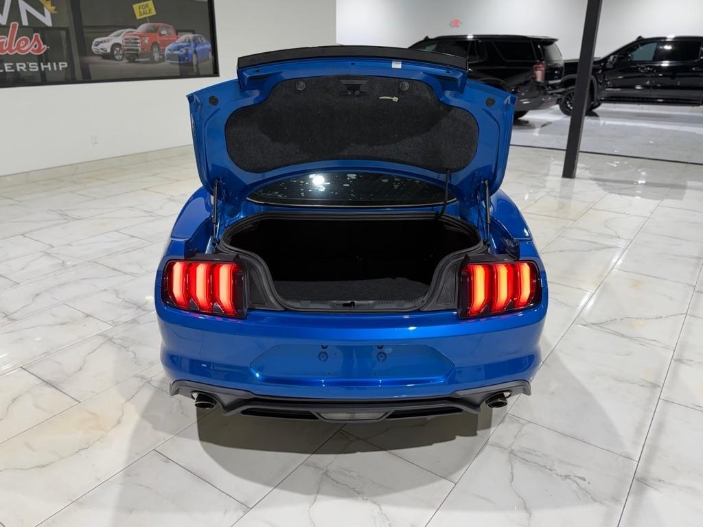 Ford Mustang EcoBoost Coupe 2020